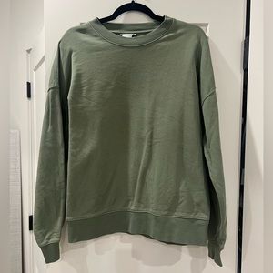 Zara Green Crewneck Sweatshirt